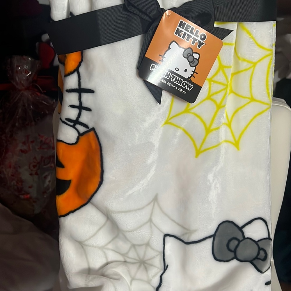 Hello kitty Halloween blanket